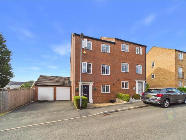 House for sale in Great Billing, Little Billing