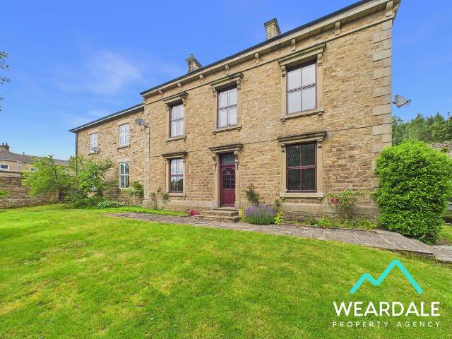 House for sale in Cowshill