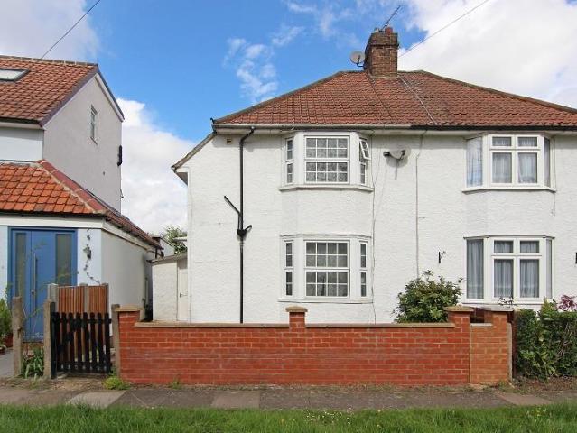 House for sale in London Borough of Ealing, Park Royal
