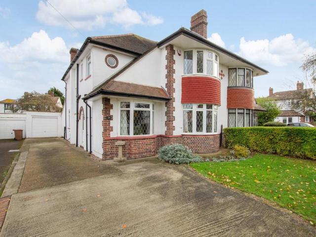 House for sale in Blackfen, Greater London