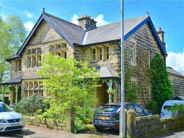House for sale in West Chevin, Guiseley