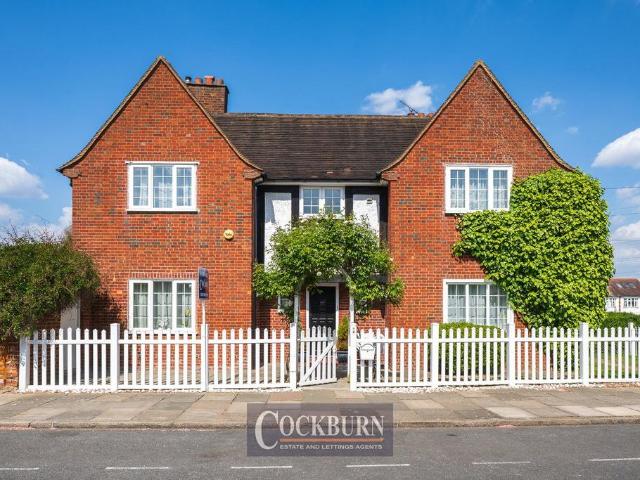 House for sale in New Eltham, Greater London