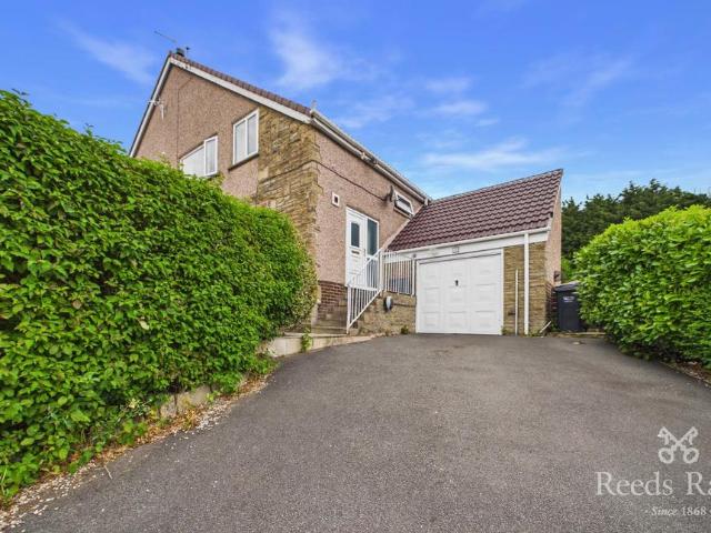 House for sale in Kershaw, Calderdale