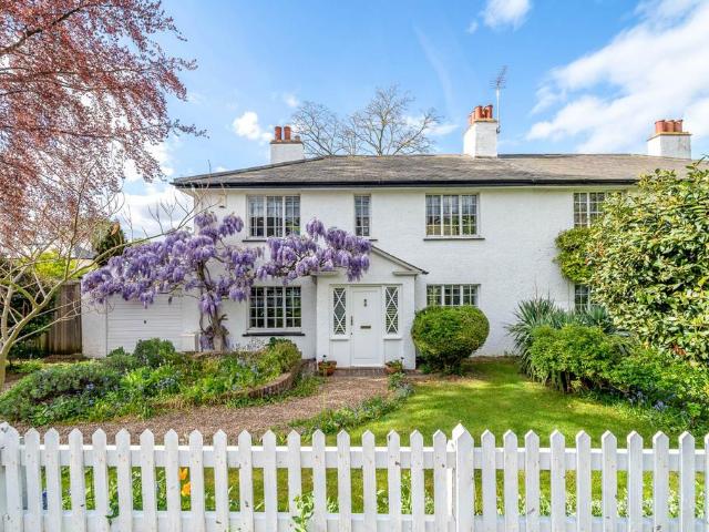 House for sale in Dulwich Village, Greater London