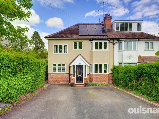 House for sale in Bromsgrove, Worcestershire