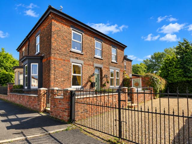 House for sale in Ditton, Widnes