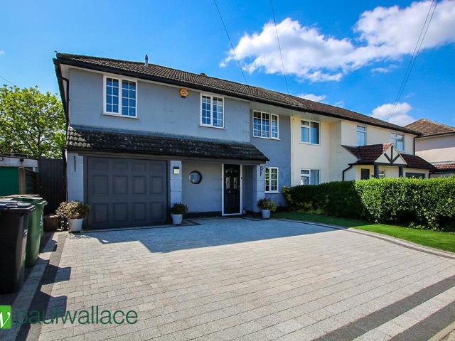 House for sale in Goffs Oak, Broxbourne