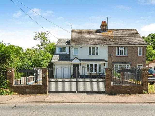 House for sale in Weeley, Dale Hill