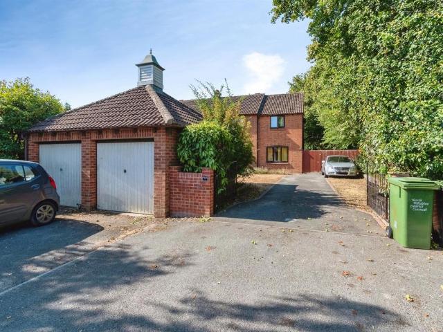 House for sale in Chippenham, Wiltshire