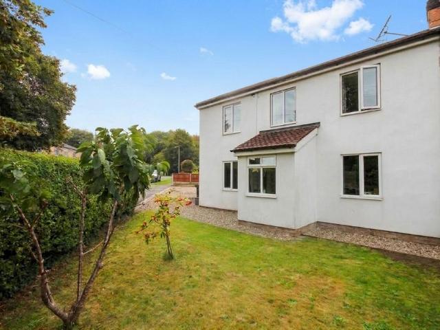 House for sale in Weaverham, Gorstage