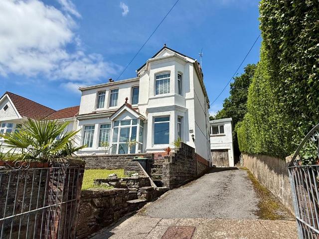 House for sale in Llanedi, Hendy