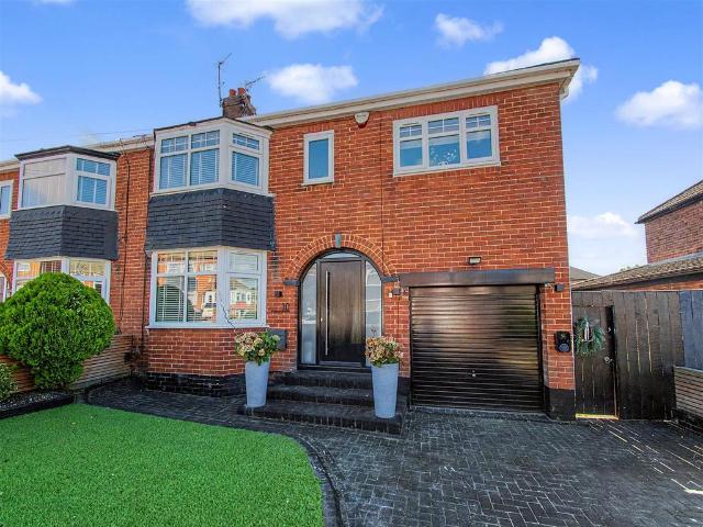 House for sale in Hylton Lane Estate, Tyne And Wear