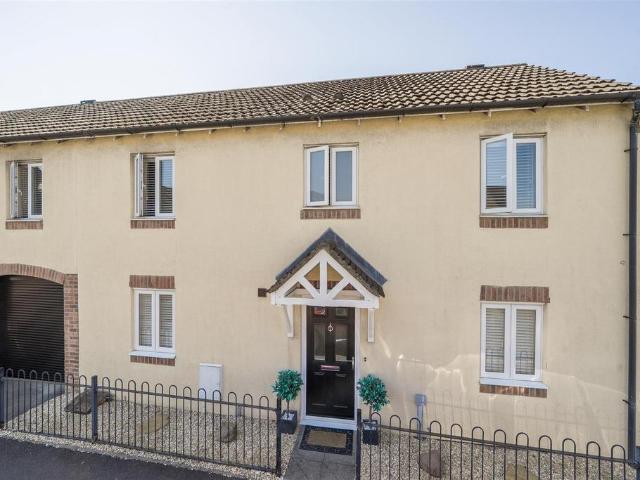 House for sale in Gowerton, Wales