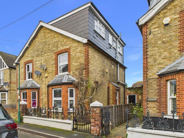 House for sale in Wooburn, Bourne End