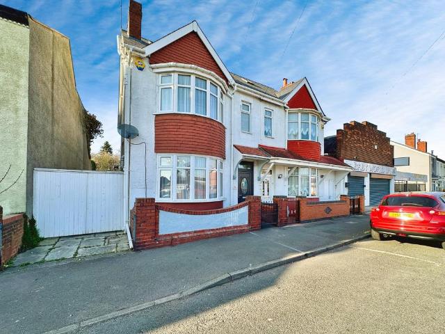 House for sale in Wednesbury, Mesty Croft