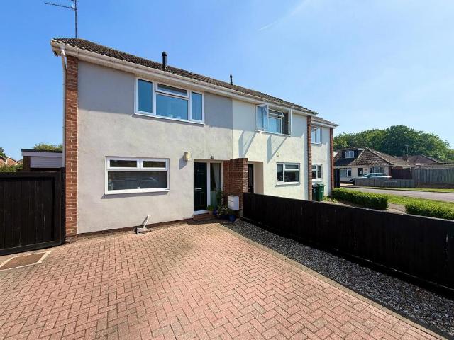 House for sale in Wroughton, Swindon