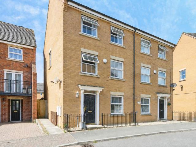House for sale in Hampton Hargate, Peterborough