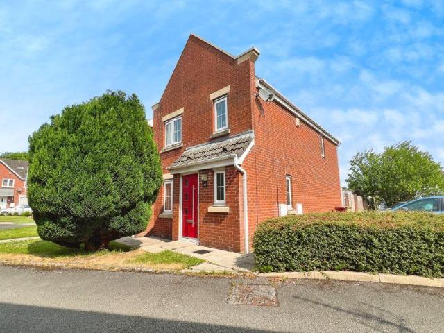 House for sale in Lee Bank, Greater Manchester