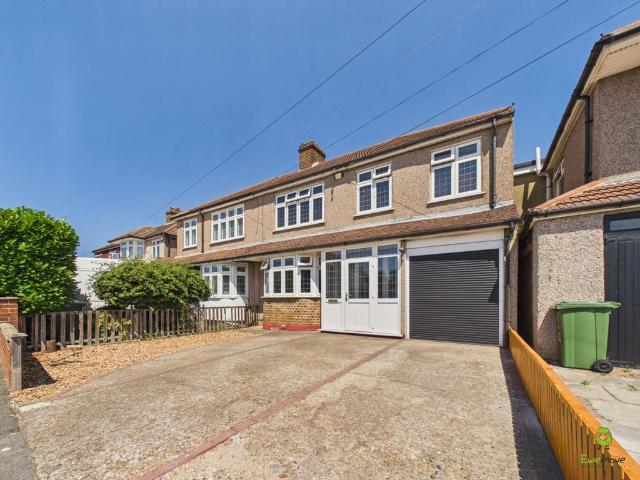 House for sale in Northumberland Heath, Greater London