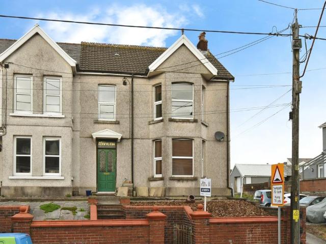 House for sale in Tir-y-dail, Ammanford