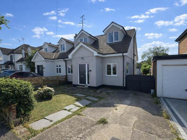 House for sale in Hutton, Navestock Side