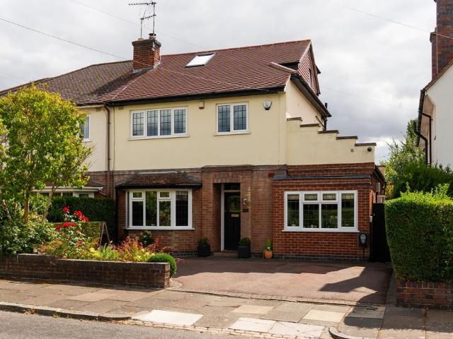 House for sale in Knighton, Old Wharf
