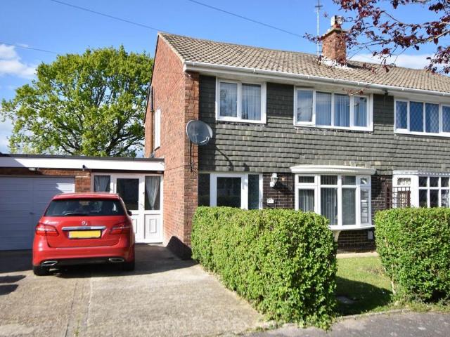 House for sale in Rowner, Middlecroft