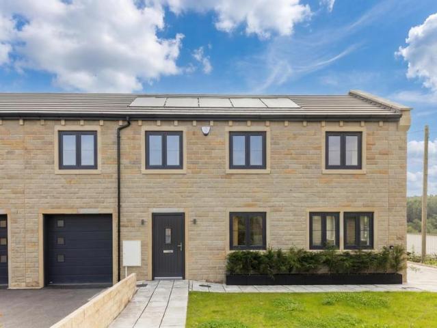 House for sale in Tong, West Yorkshire