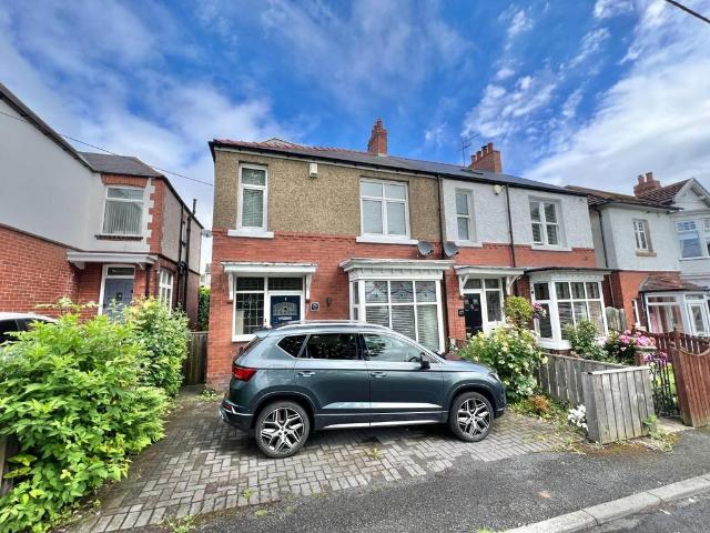 House for sale in Crook