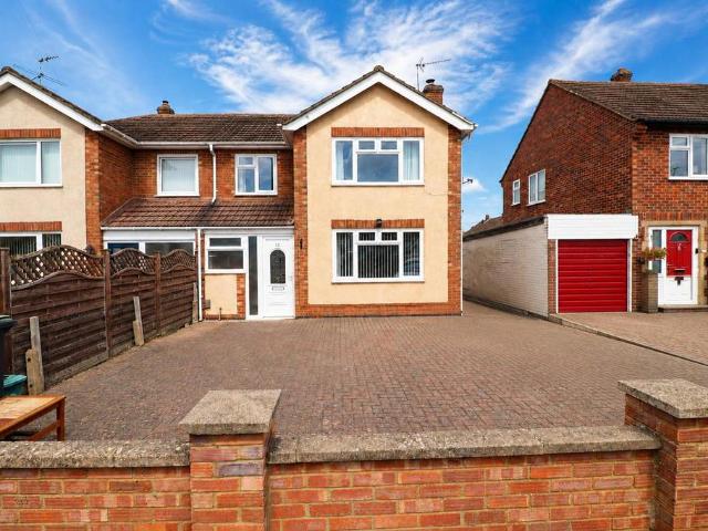 House for sale in Rushden