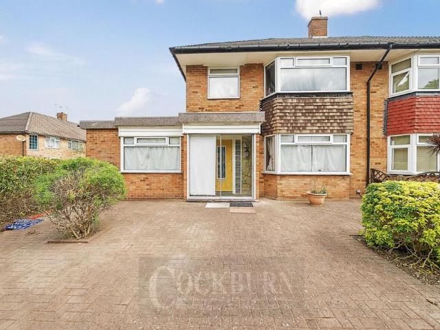 House for sale in Middle Park, Greater London
