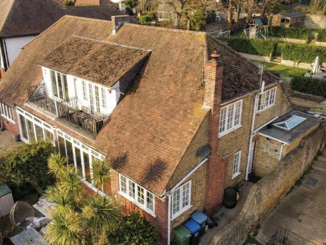 House for sale in Cliftonville West, Acol
