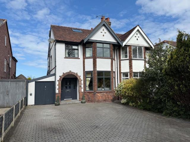 House for sale in Marshside, Southport