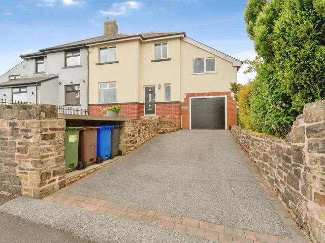 House for sale in Marsden Height, Higherford