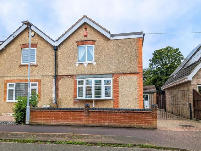 House for sale in Newnham, Bedford