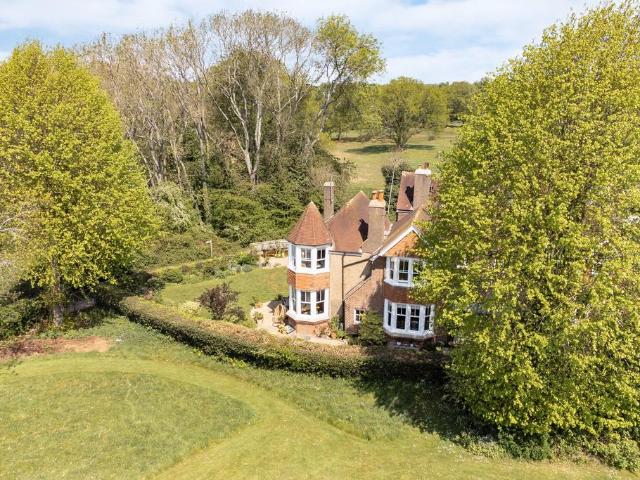 House for sale in Pouchen End, Hertfordshire