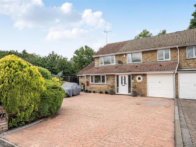 House for sale in Hart, Hampshire