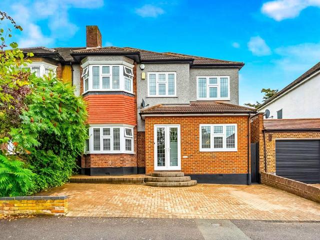 House for sale in South Woodford, Greater London