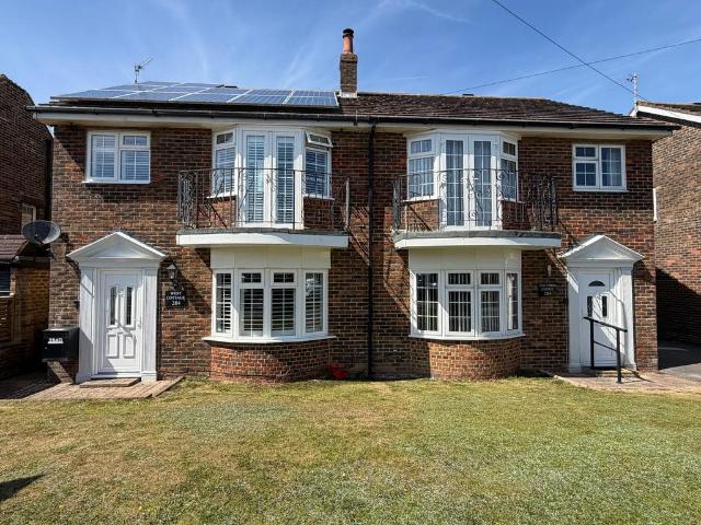 House for sale in Cooden, Heathlands
