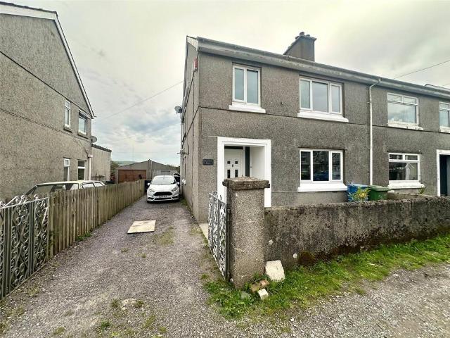 House for sale in Llanllyfni, Pen-y-groes