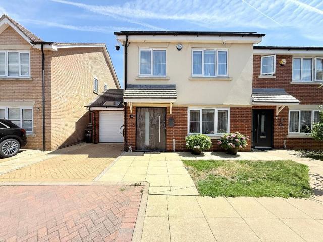 House for sale in Sundon Park, Luton