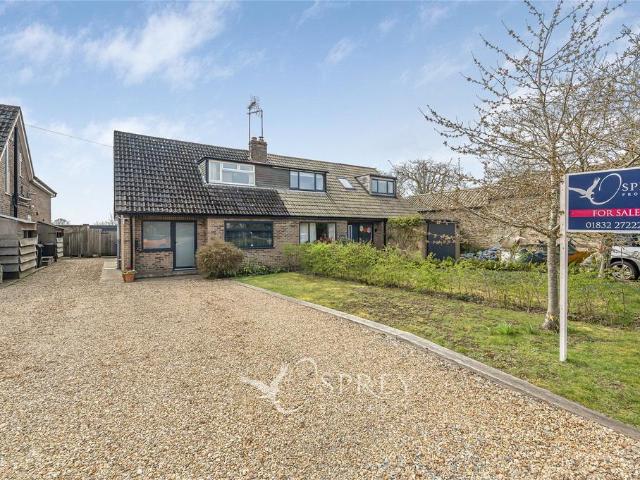 House for sale in Cotterstock