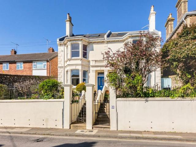 House for sale in Lewes, Iford