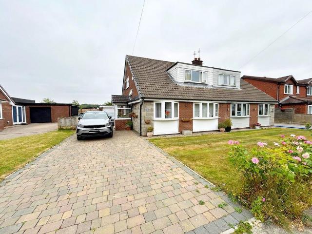 House for sale in Hollins, Bury