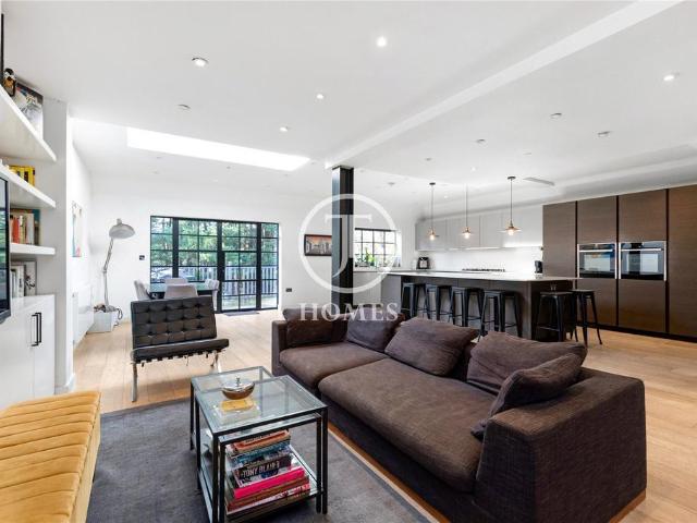 House for sale in Temple Fortune, Isle Of Man