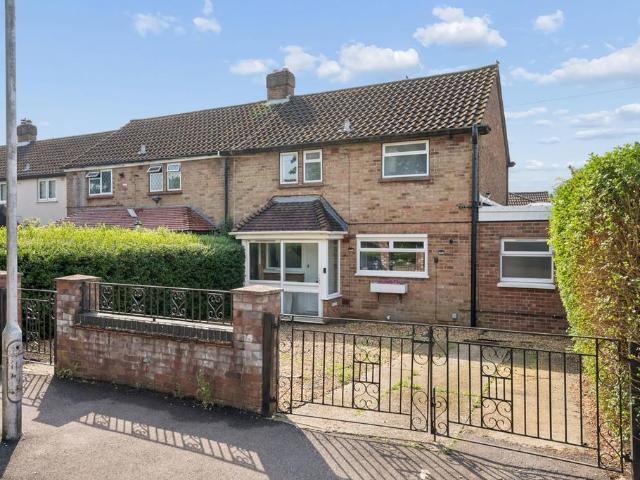 House for sale in Batchworth, Hertfordshire