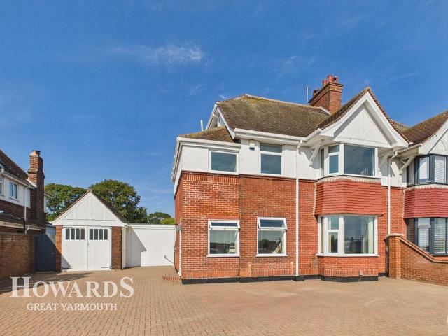 House for sale in Newtown, Stokesby