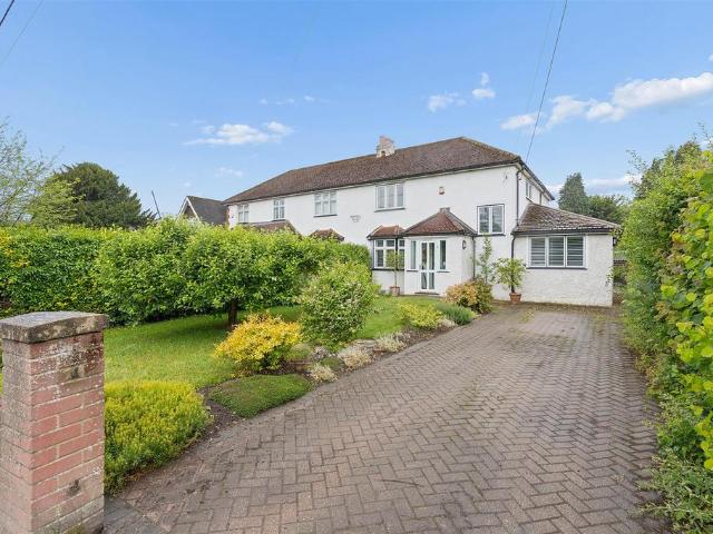 House for sale in Ash, The Butts