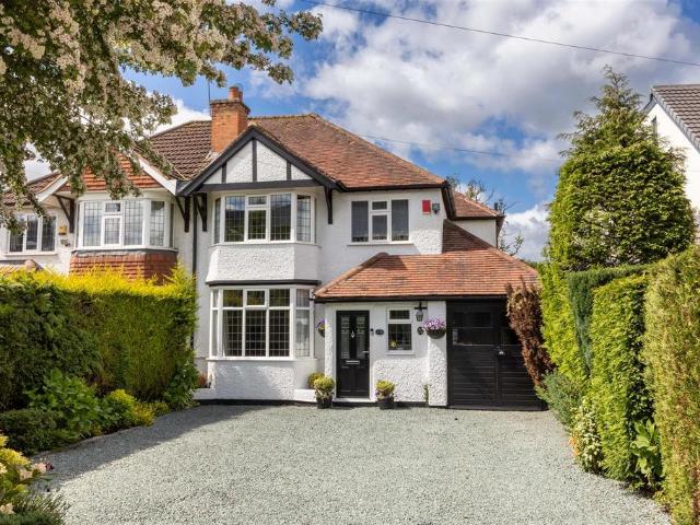 House for sale in Shirley, West Midlands