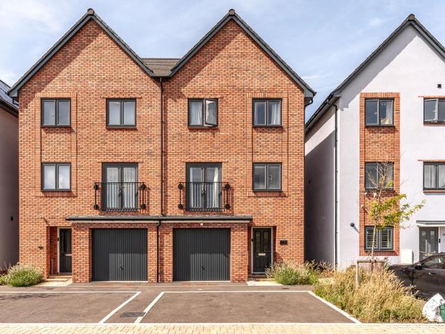 House for sale in Winterbourne, Bradley Stoke